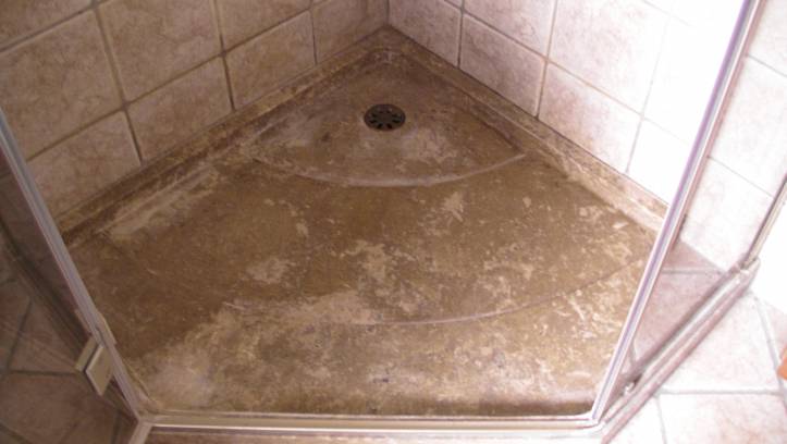 Piatto doccia in Travertino Noce